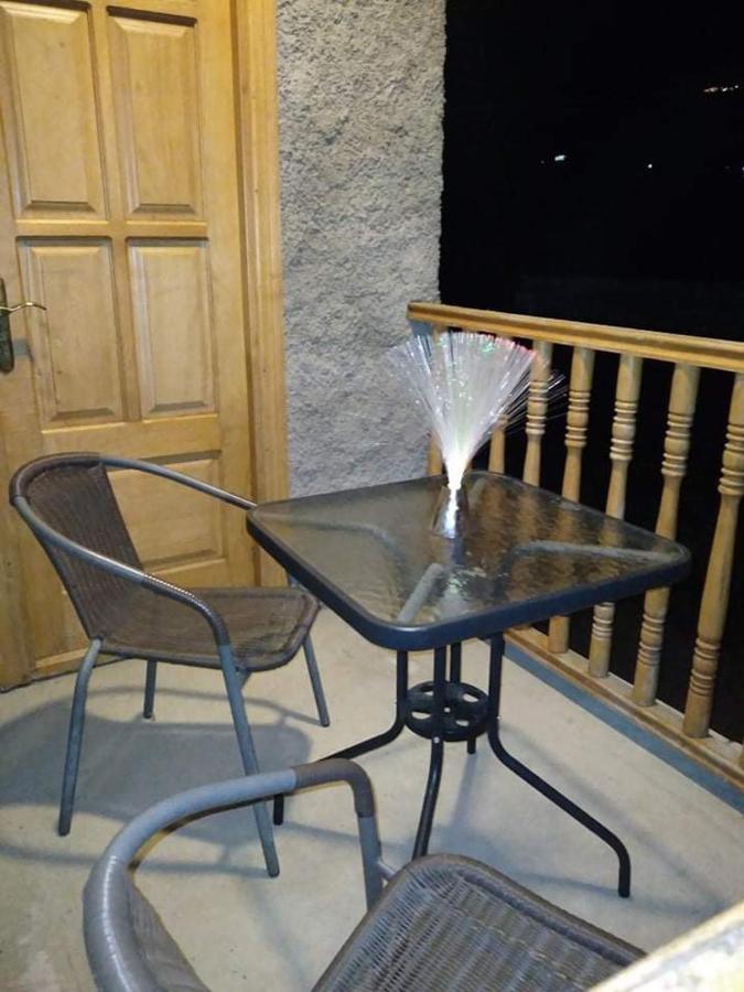 Guest House Babaka Sighnaghi Eksteriør bilde